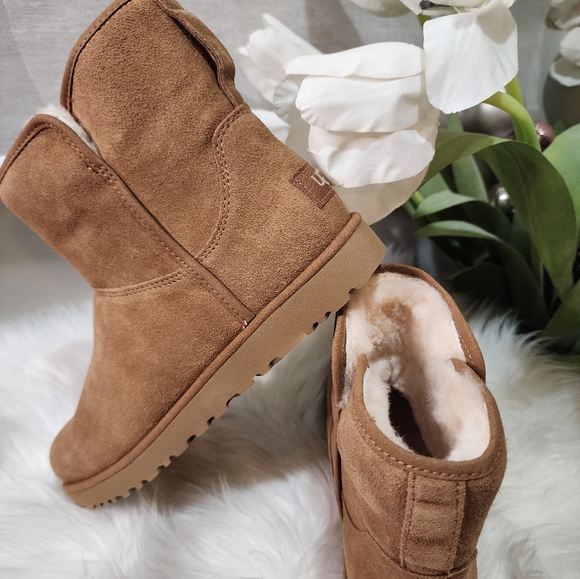 UGG Cory II Bootie Women new - Picture 4 of 9